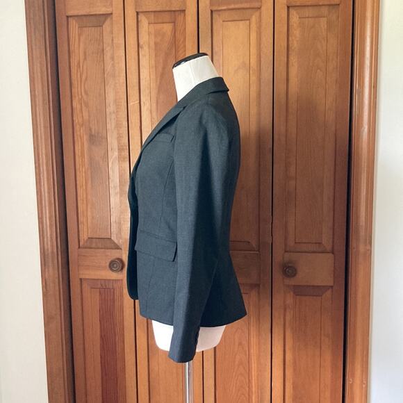 Banana Republic Charcoal Blazer, Size 0P - Picture 4 of 9